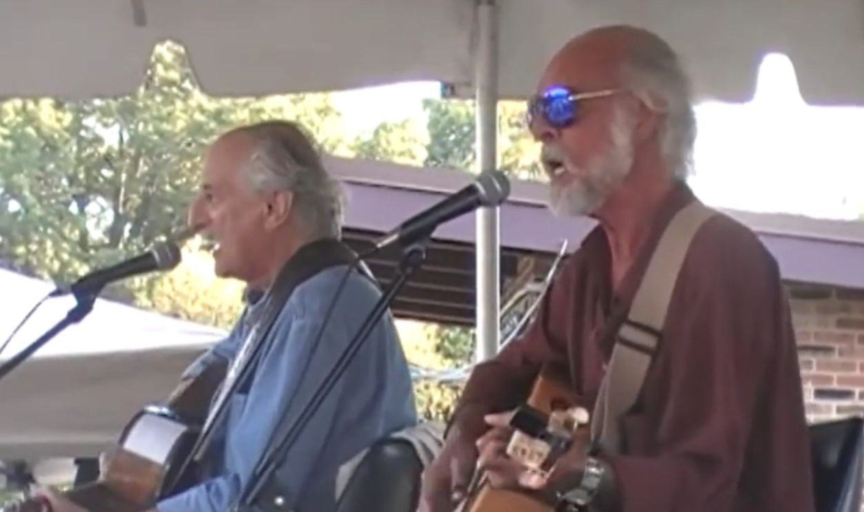 Screenshot from Tarkio Road (1970)