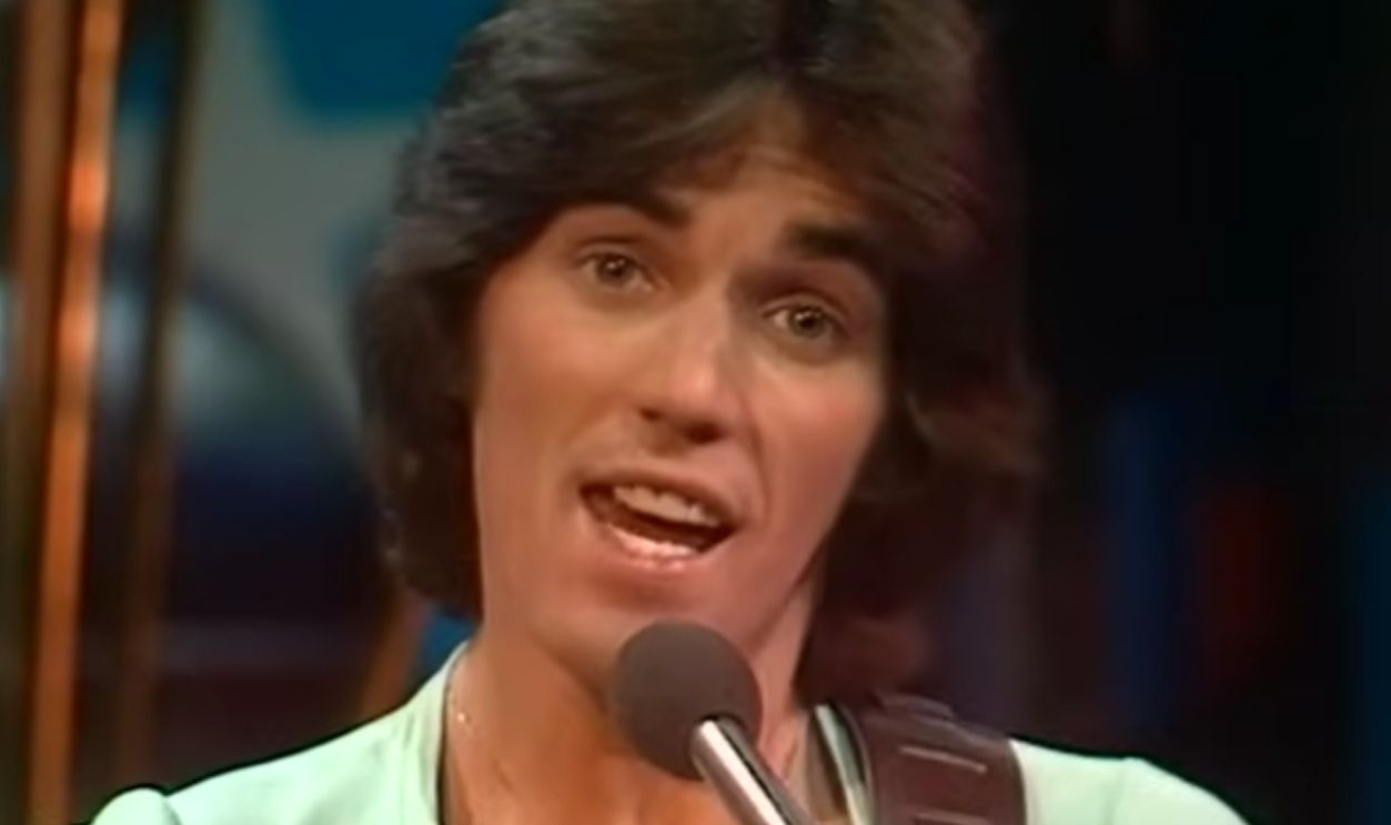 Screenshot from Oh Lori (1976)