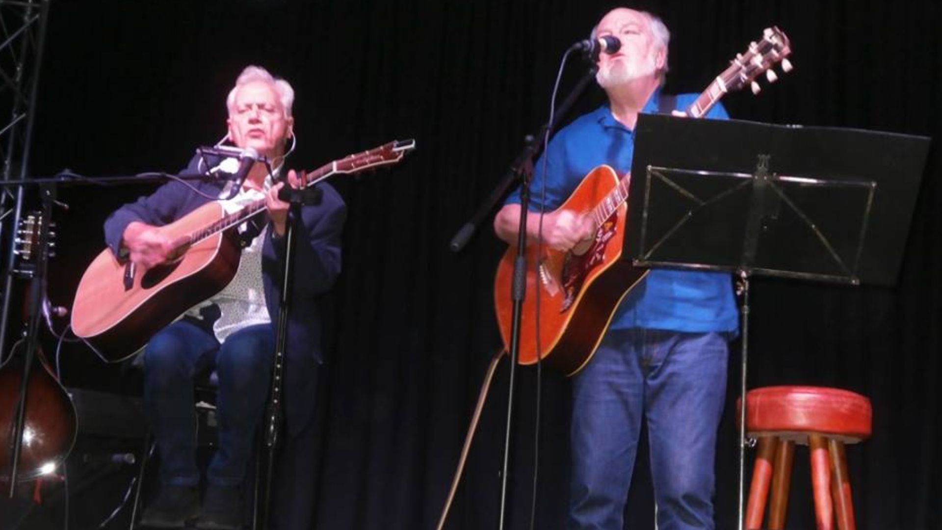 Gallagher and Lyle on stage at The Albany Theatre, Greenock on 28 July 2017