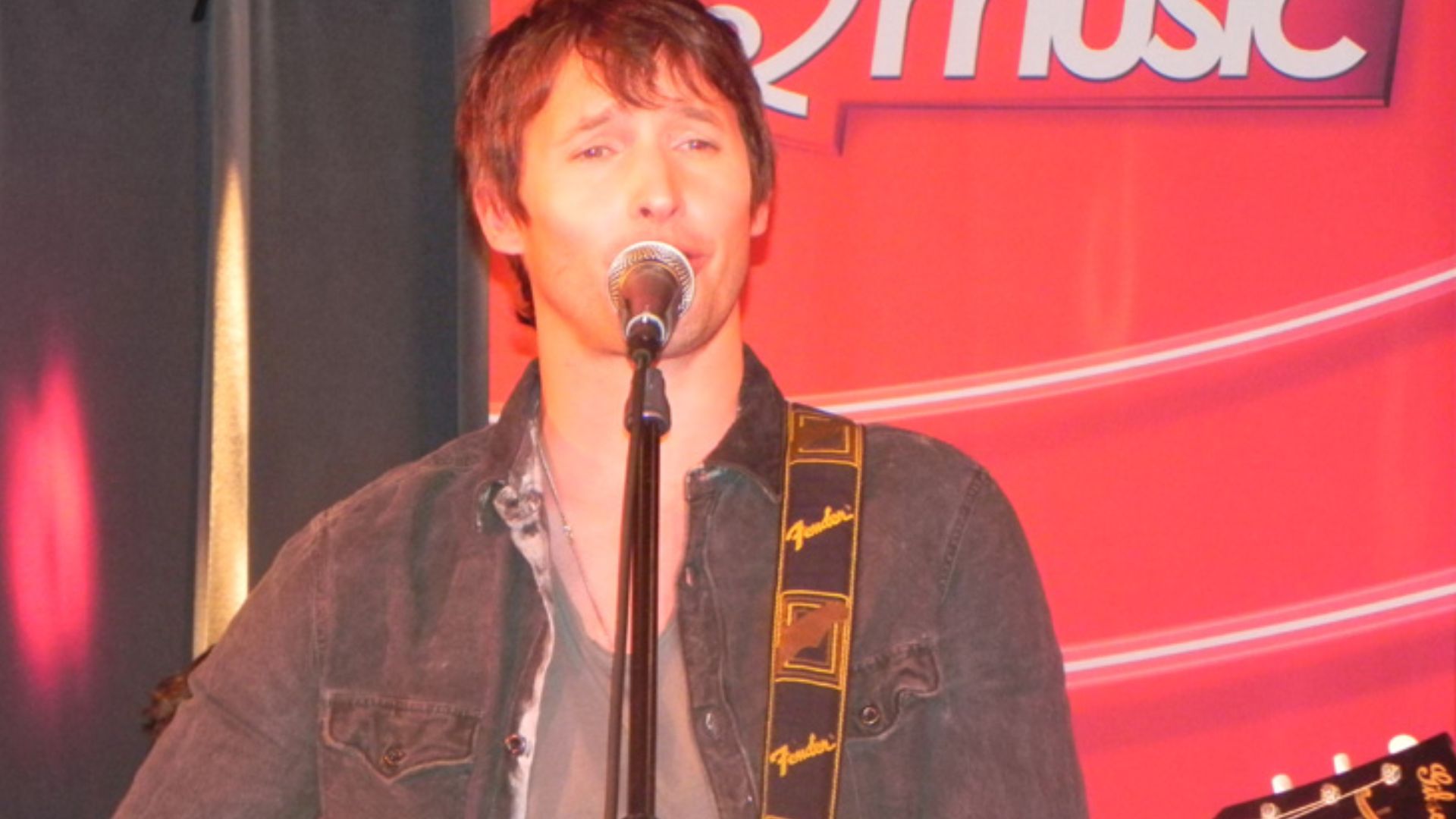 James Blunt performing at the Q Music studios