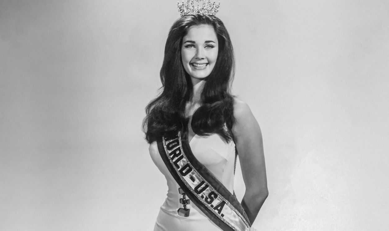 Lynda Carter 2272776629