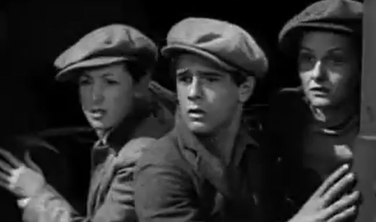 Screenshot from Wild Boys of the Road (1933)