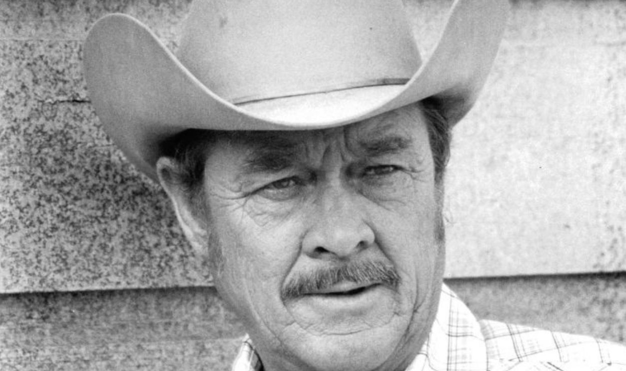  Ben Johnson Actor Ben Johnson poses for a portrait on the set of 