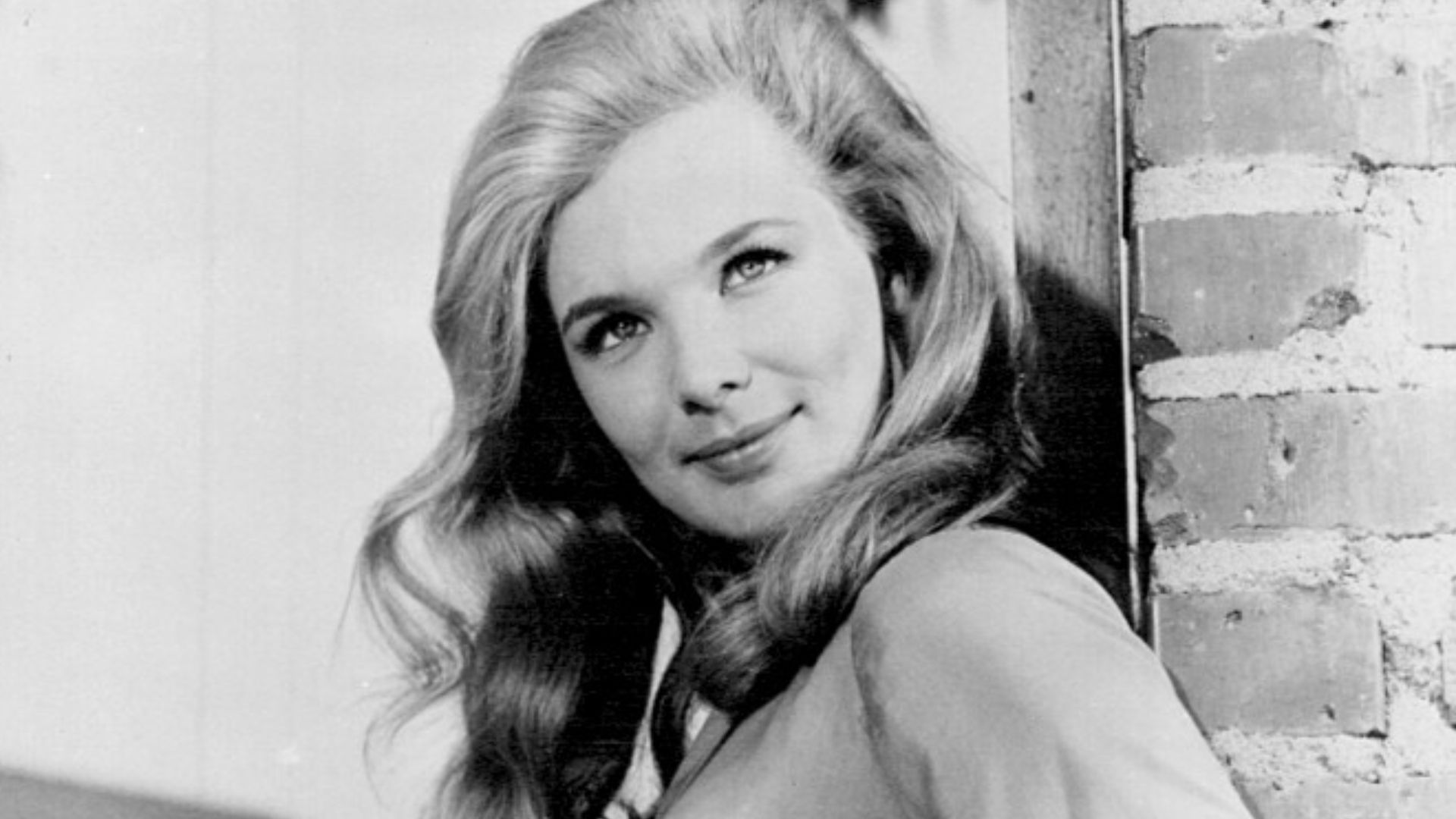 Photo of Linda Evans as Audra Barkley from the television program The Big Valley.