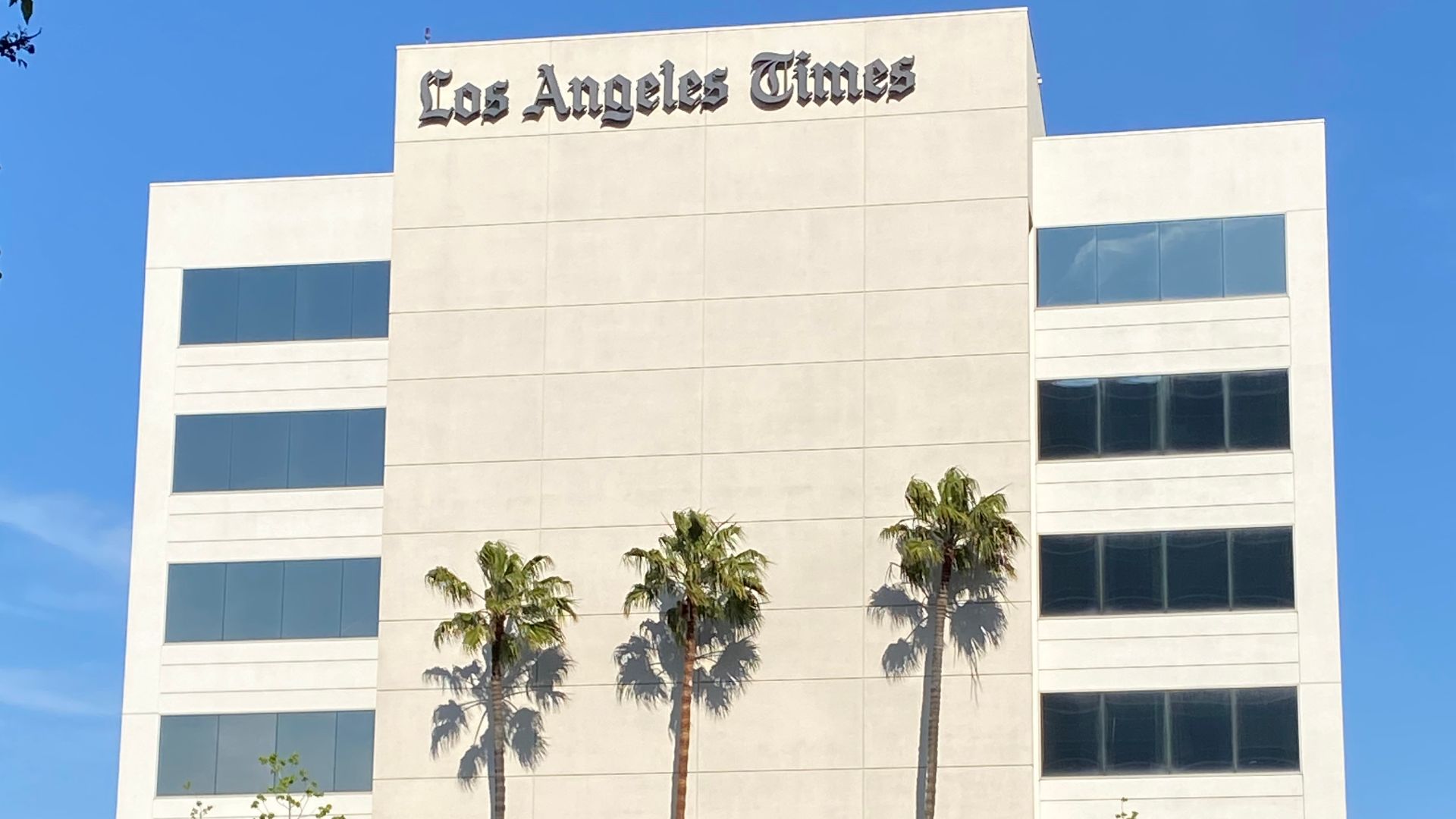 Los Angeles Times building El Segundo California 2023-04
