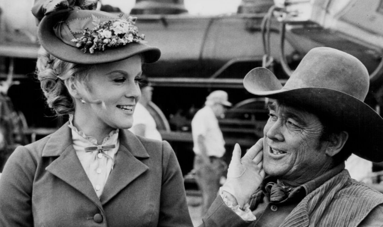  The Train Robbers