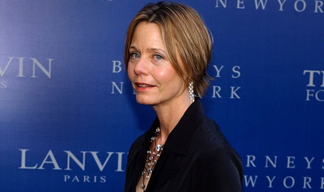 BEVERLY HILLS, CA - MAY 12: Actress Susan Dey attends the Fall 2004 Lanvin Fashion Show benefiting the Rape Foundation on May 12, 2004 at the Barneys New York store in Beverly Hills, California.