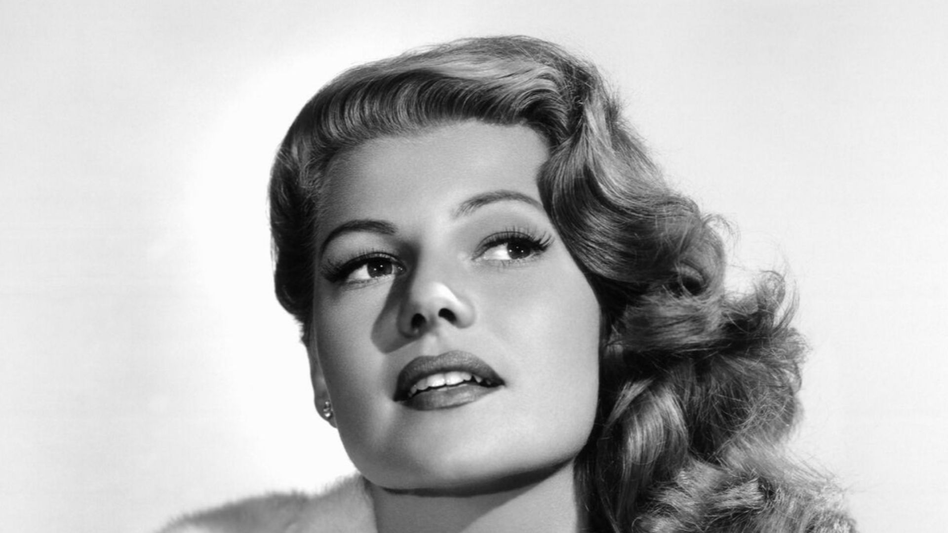 Photo of American actress Rita Hayworth.