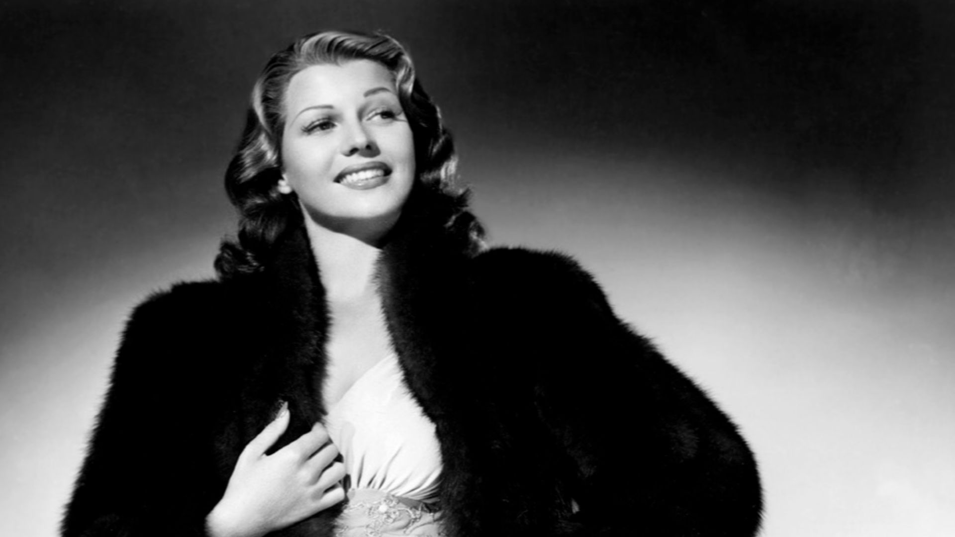 Studio publicity still of Rita Hayworth for the film Angels Over Broadway (1940)
