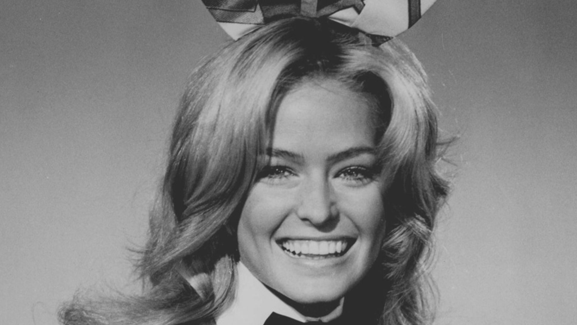 Studio portrait of actress Farrah Fawcett for the 1971 TV movie, The Feminist and the Fuzz.