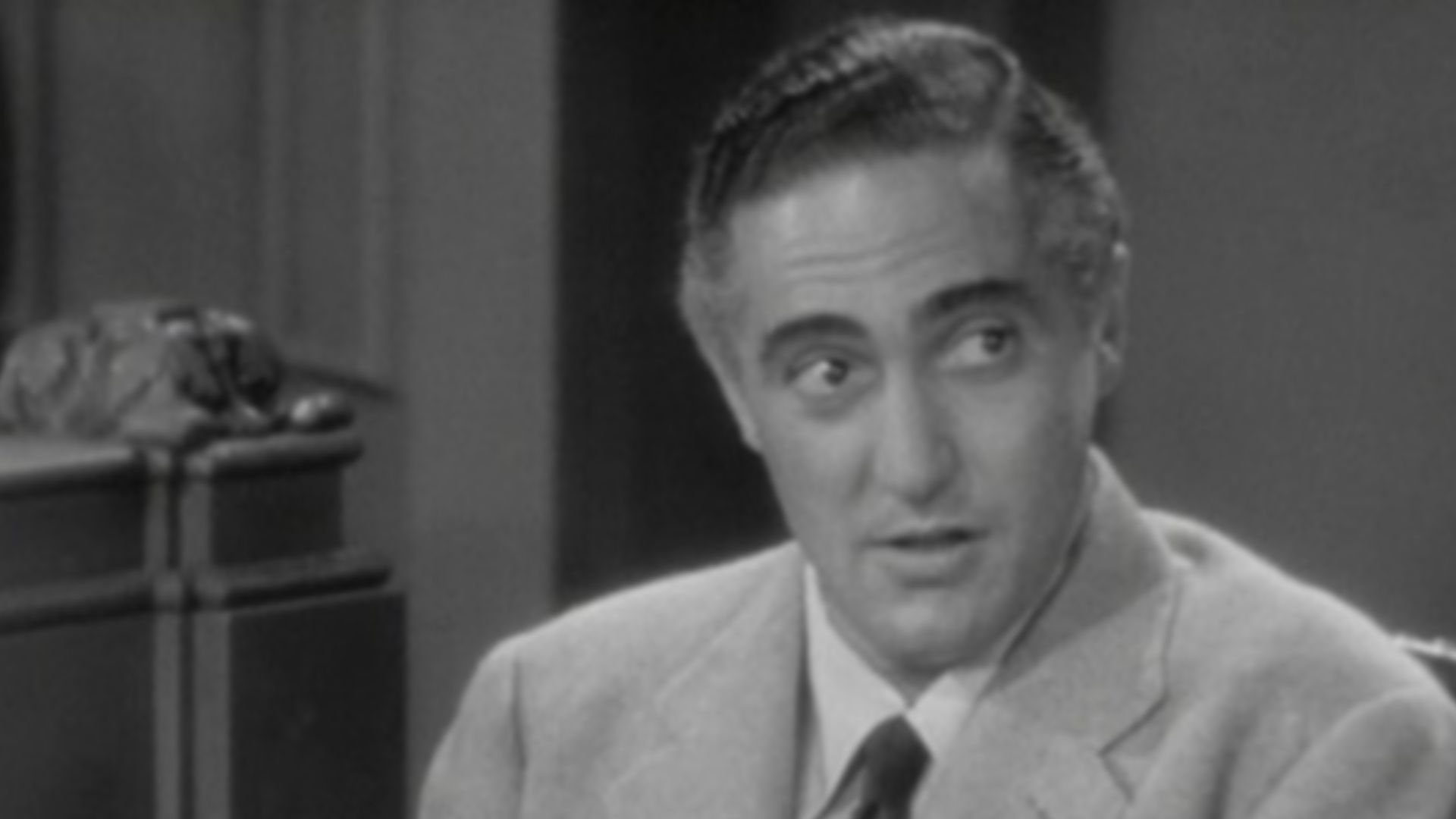 Cropped screenshot of Sheldon Leonard from the trailer for Another Thin Man