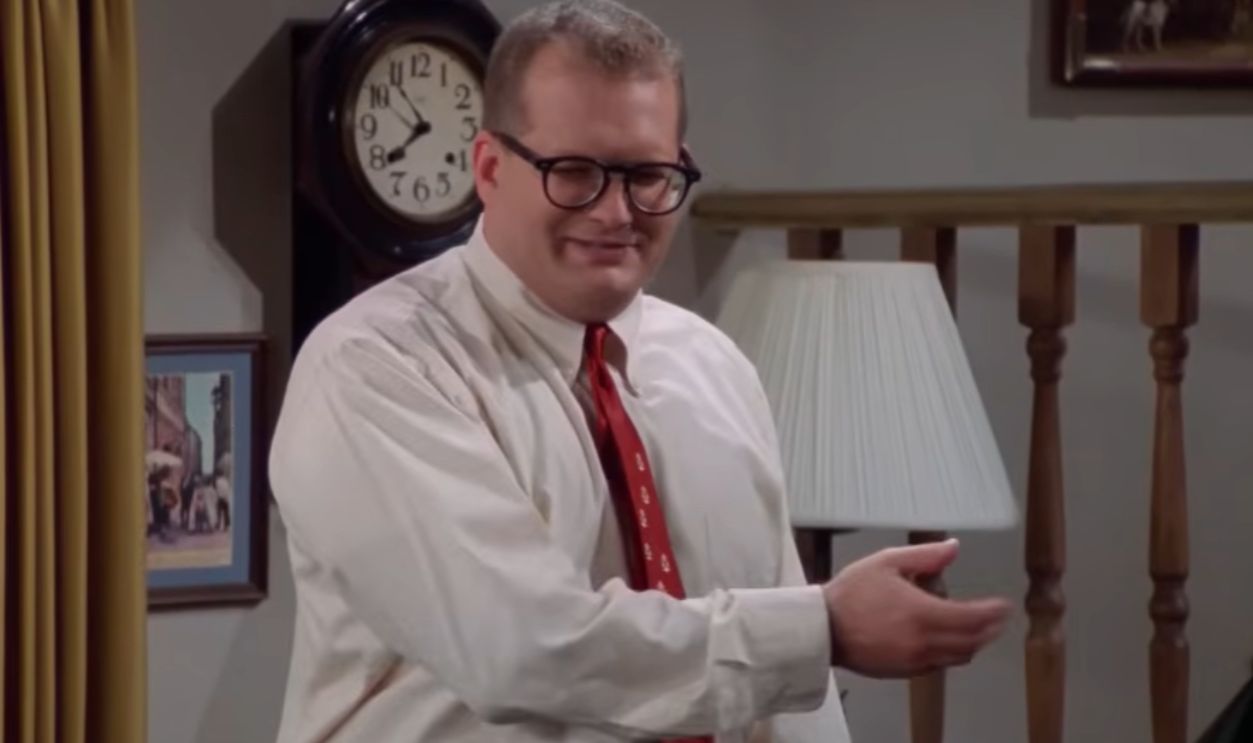 Screenshot from The Drew Carey Show (1995-2004) 