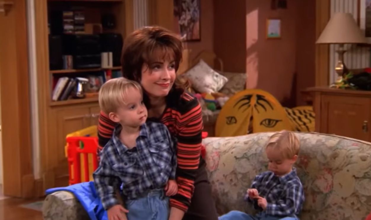 Screenshot from Everybody Loves Raymond (1996-2005) 