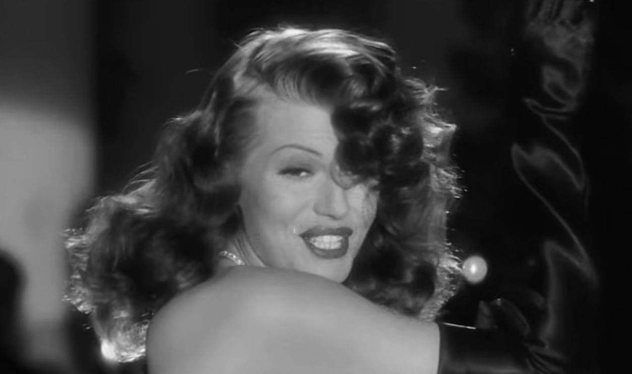 Screenshot from Gilda (1946)