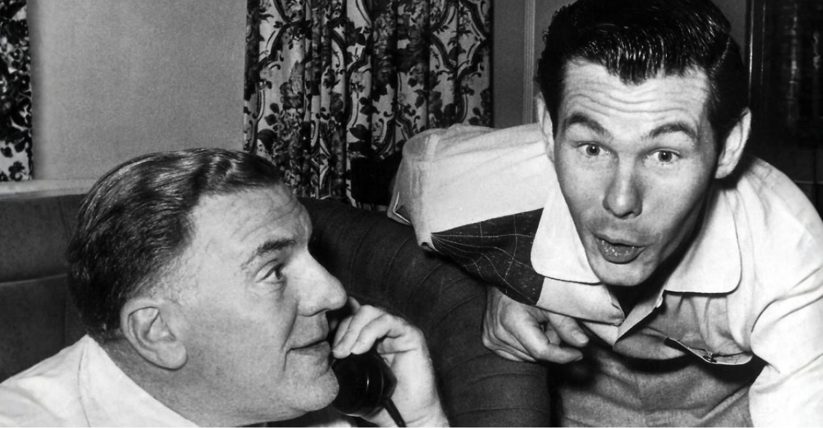 Photo of William Bendix and Johnny Carson from the television program The Johnny Carson Show