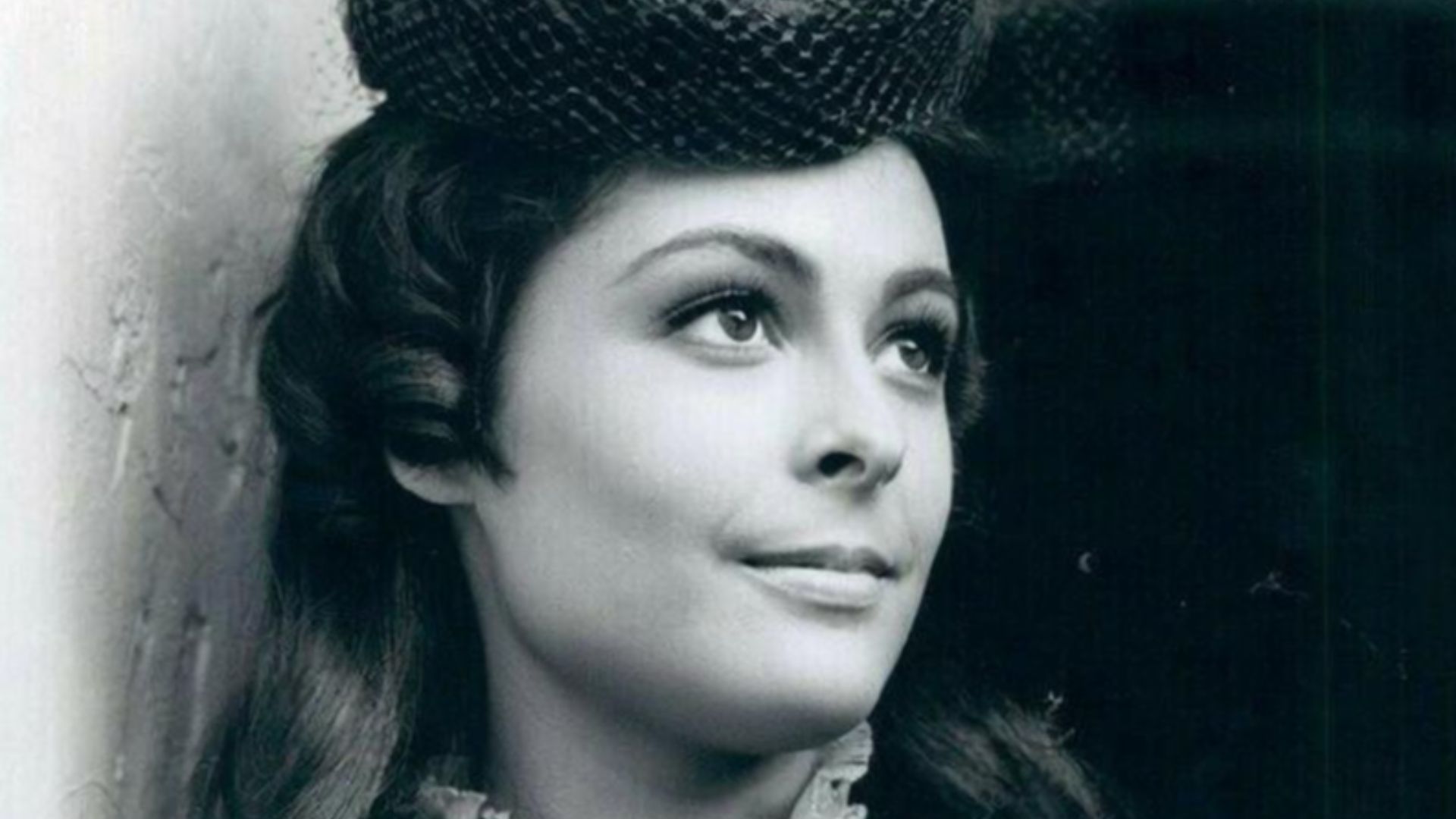 BRENDA BENET guest stars as a beautiful but headstrong senorita in
