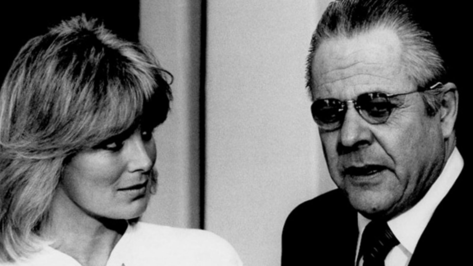Photo of Linda Evans and William Windom from the television series Hunter.  This is not the later television series of the same name en:Hunter (U.S. TV series), starring en:Fred Dryer.  

The male star of this series was en:James Franciscus as James Hunte