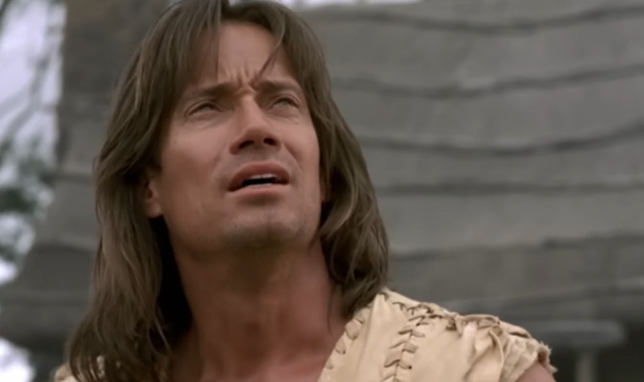 Screenshot from Hercules: The Legendary Journeys (1998–1999)