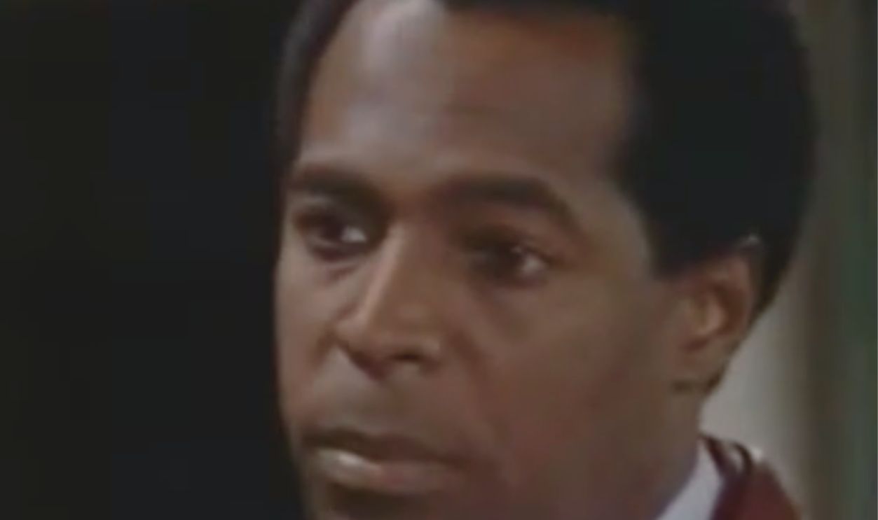  Screenshot from Capitol (1982–1987)