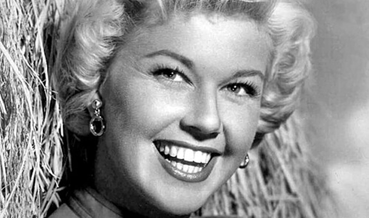 File:Doris Day - 1957.JPG