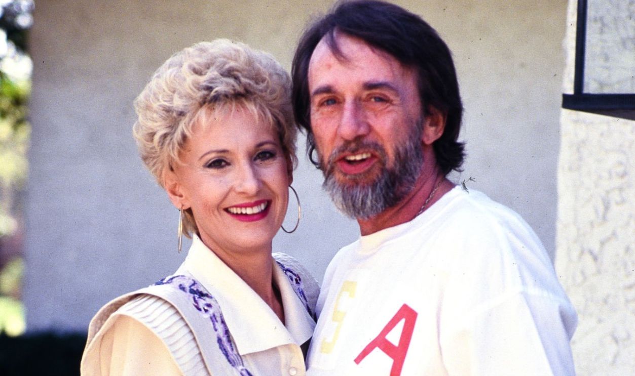 NASHVILLE, TN - APRIL 7: ,Tammy Wynette, First lady of Country and famous for her song ' Stand By Your Man' at her home with her 5th husband George Richey in Nashville where she died 6th April 1998 after a long illness. April 7, 1982 in the garden of her home, Nashville, Tennessee