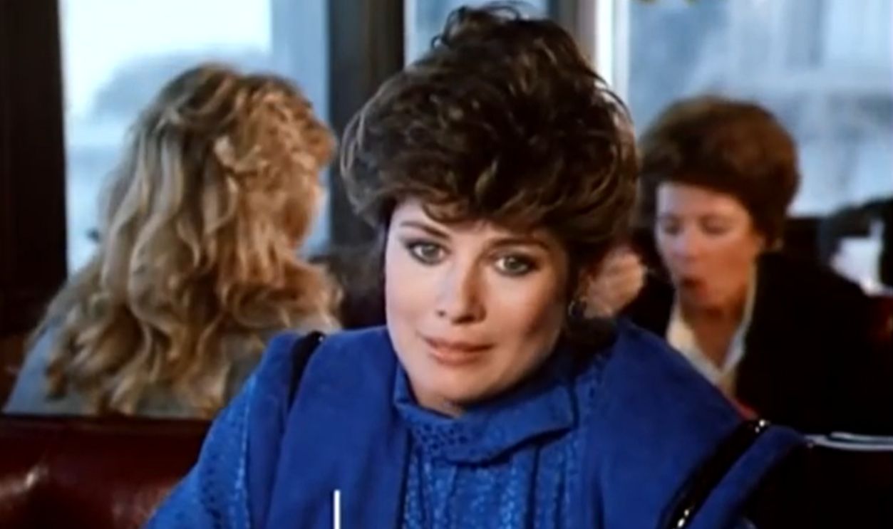 Screenshot from Hotel (1983–1988) 