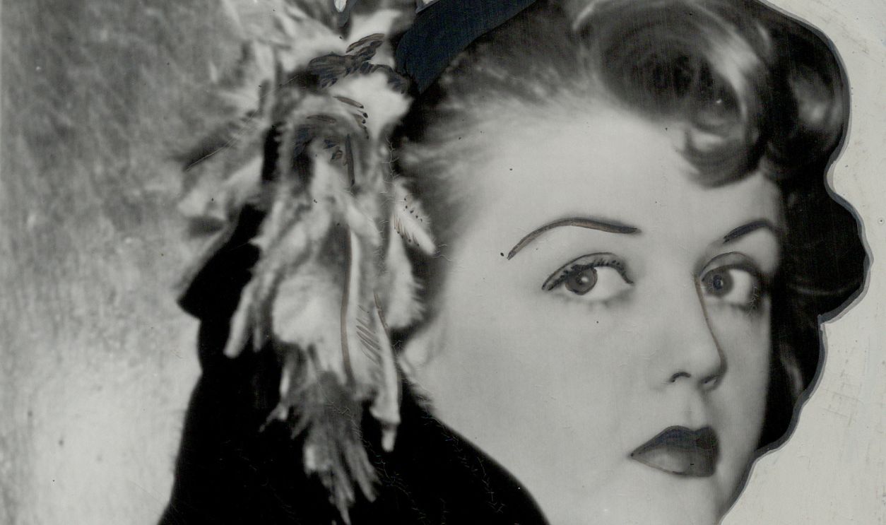 Couldn't have share. British actress Angela Lansbury; who came to Hollywood fourt year ago; is seen leaving court after obtaining a divorce from he actor husband; Richard Cromwell. The 21-year-old star said Cromwell told her to get a divorce and gave as his reason: I can't share my life with anyone. 