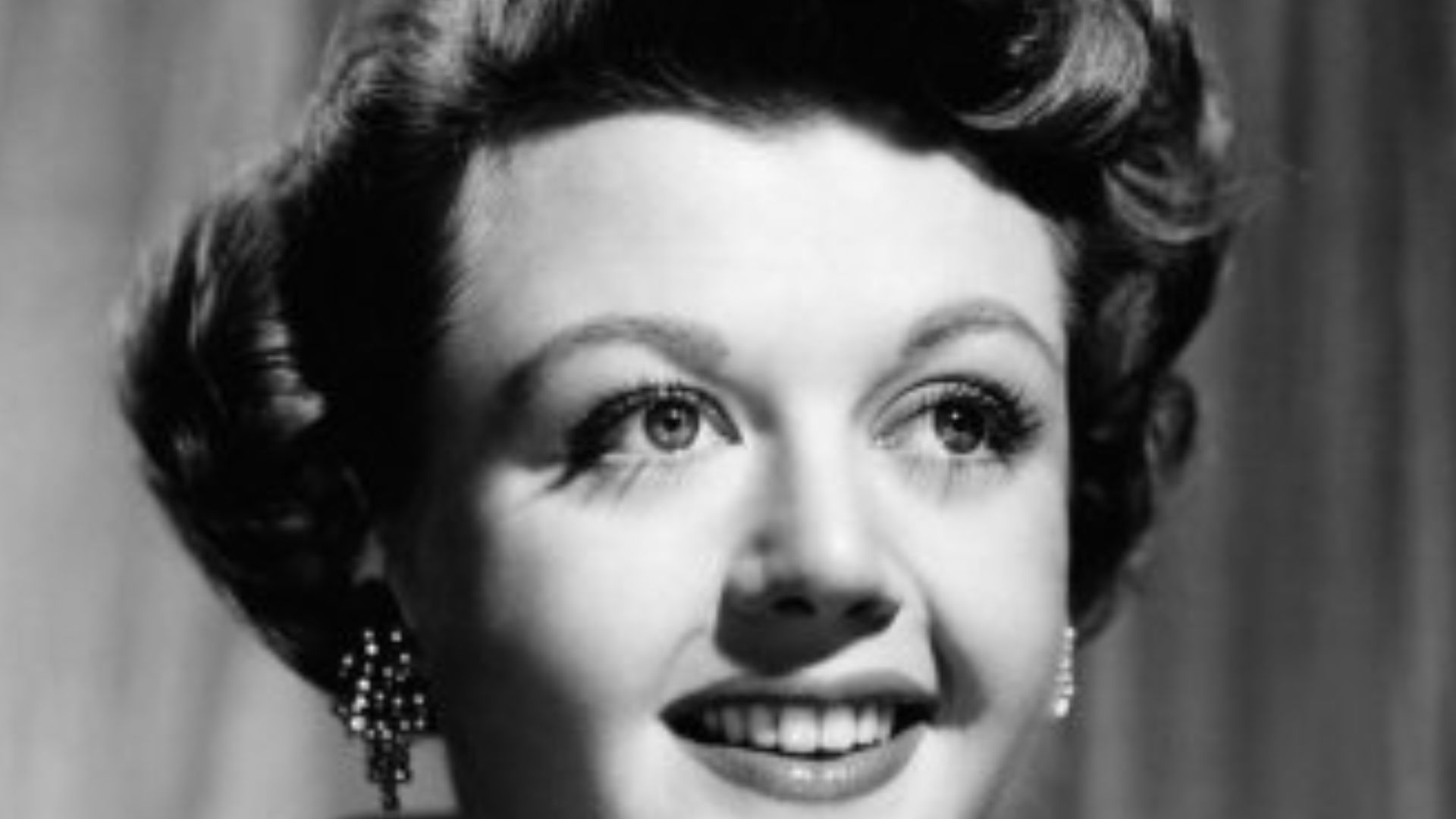 Promotional photograph of actor Angela Lansbury (1950)
