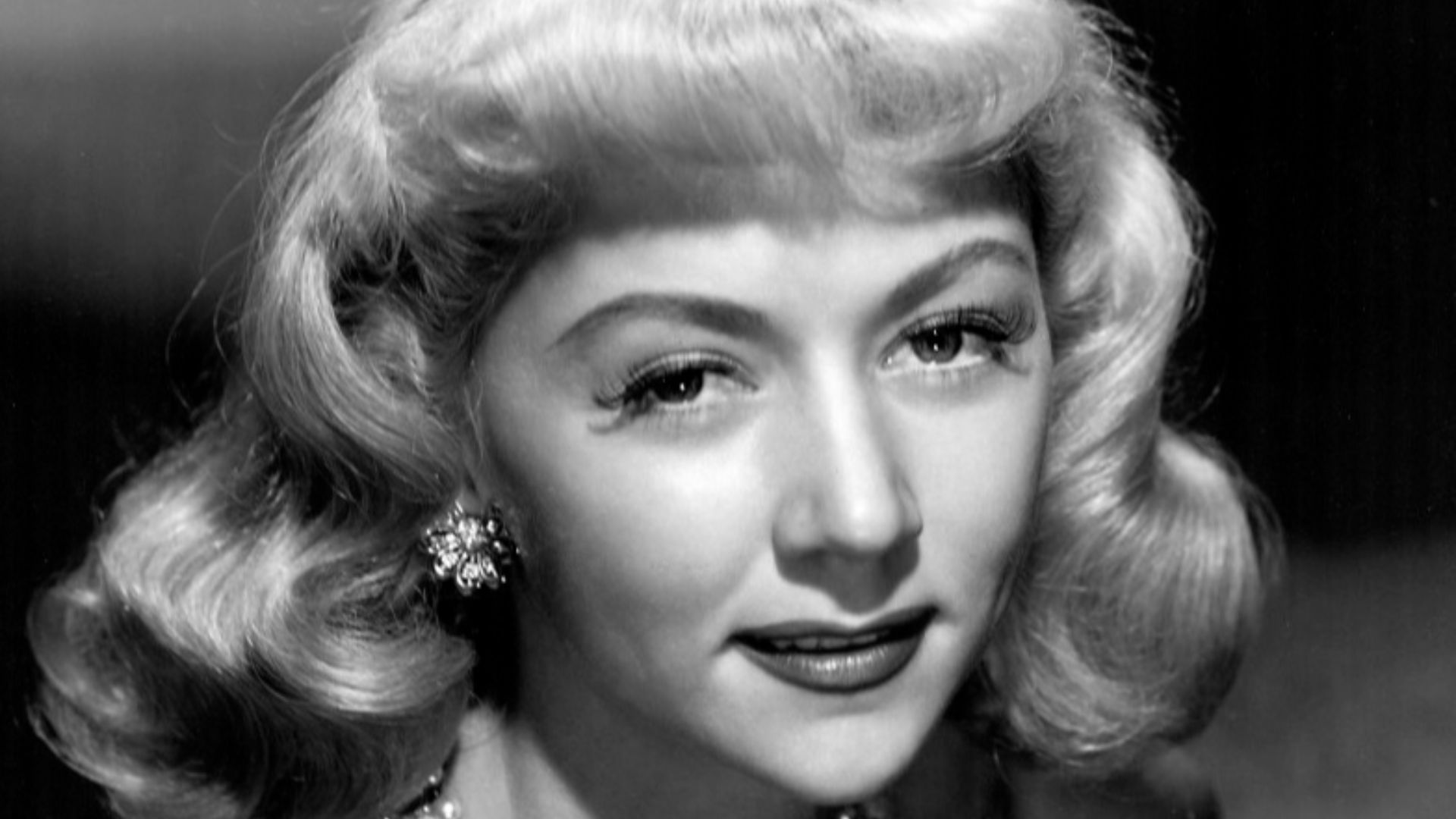 Publicity photo of Gloria Grahame