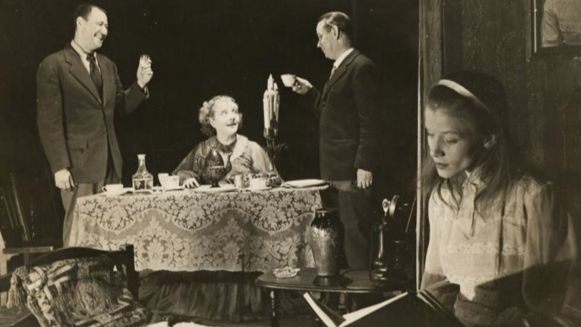 Left to right: Anthony Ross, Laurette Taylor, Eddie Dowling, and Julie Haydon in the Tennessee William play The Glass Menagerie, Broadway - publicity still (cropped).