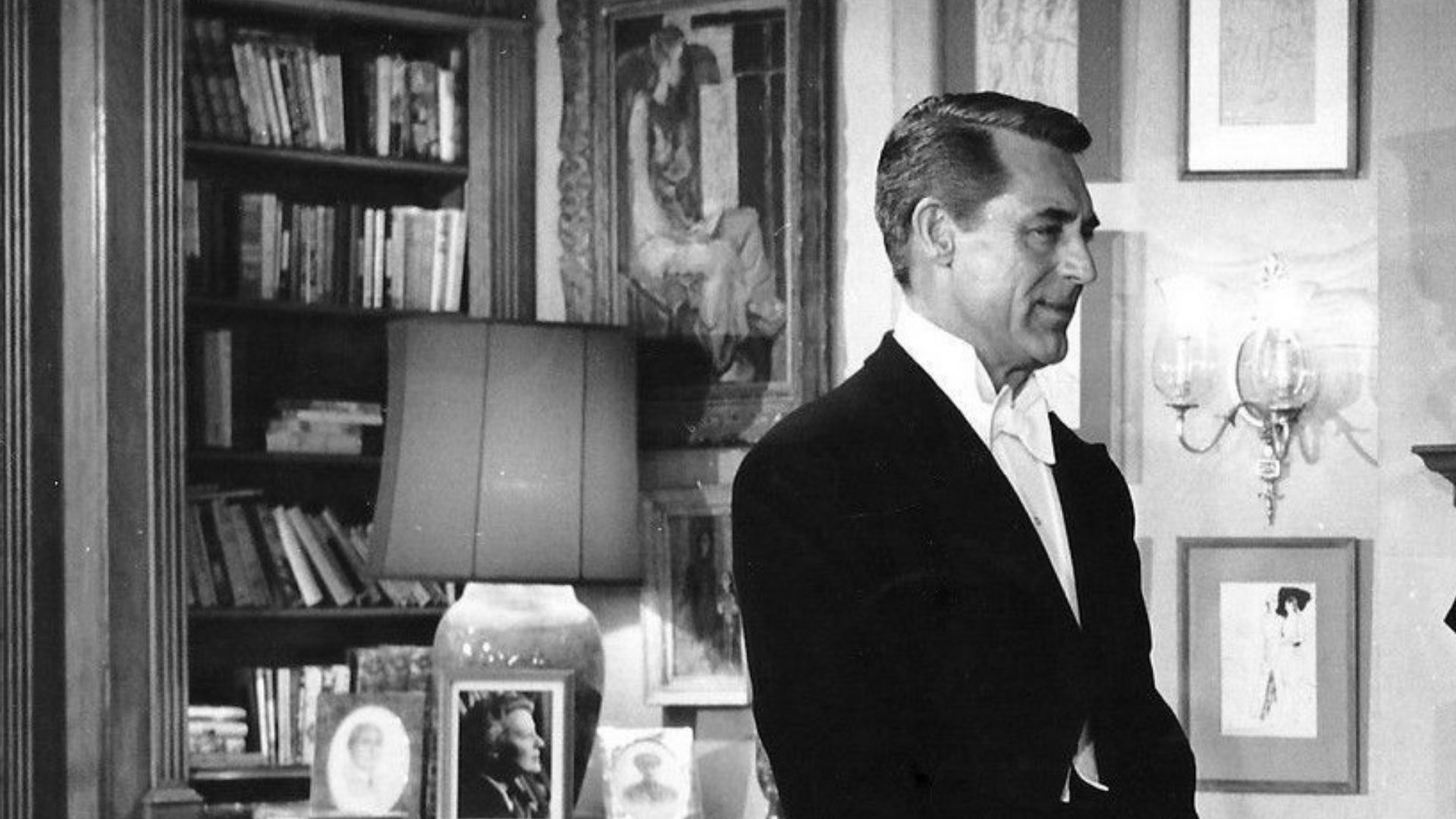 Cary Grant & Ingrid Bergman taken for film Indiscreet (1958). See also film still. No copyright notice.