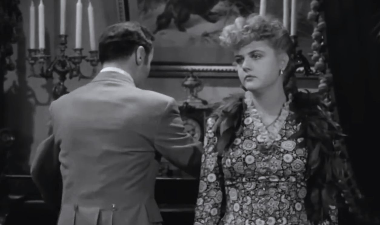 Screenshot from Gaslight (1944)