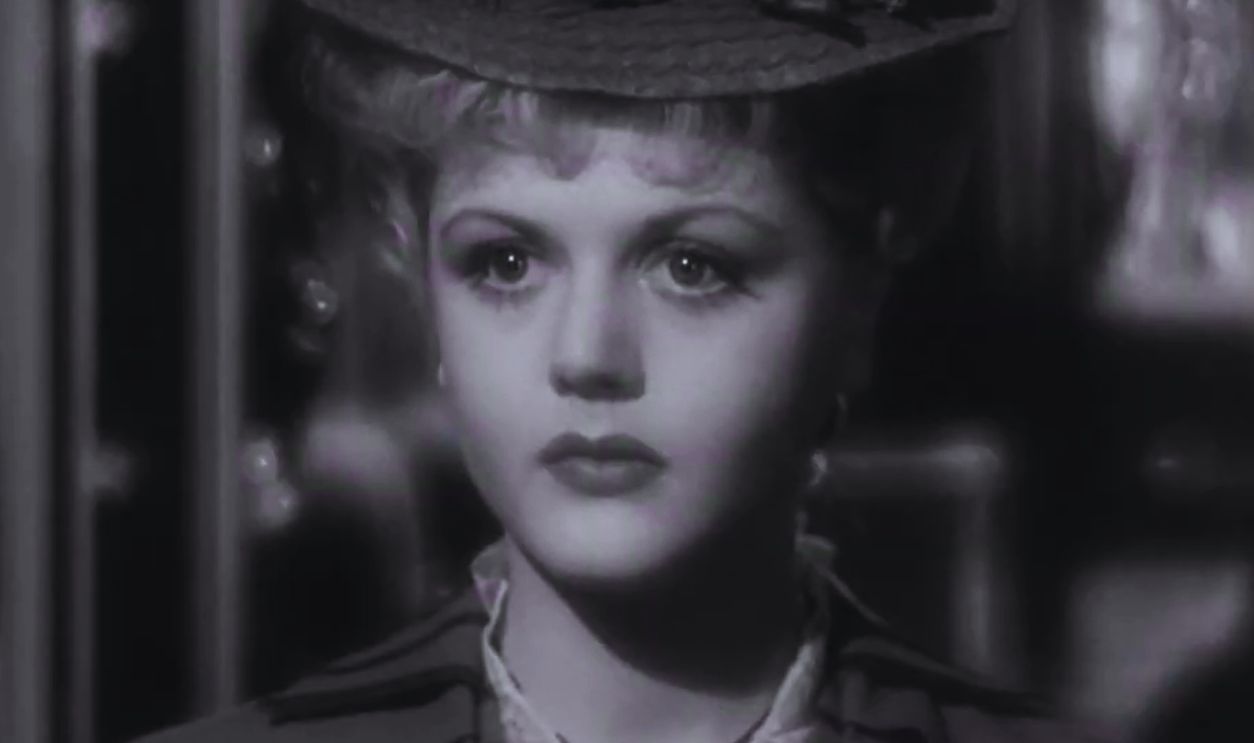 Screenshot from The Picture of Dorian Gray (1945)