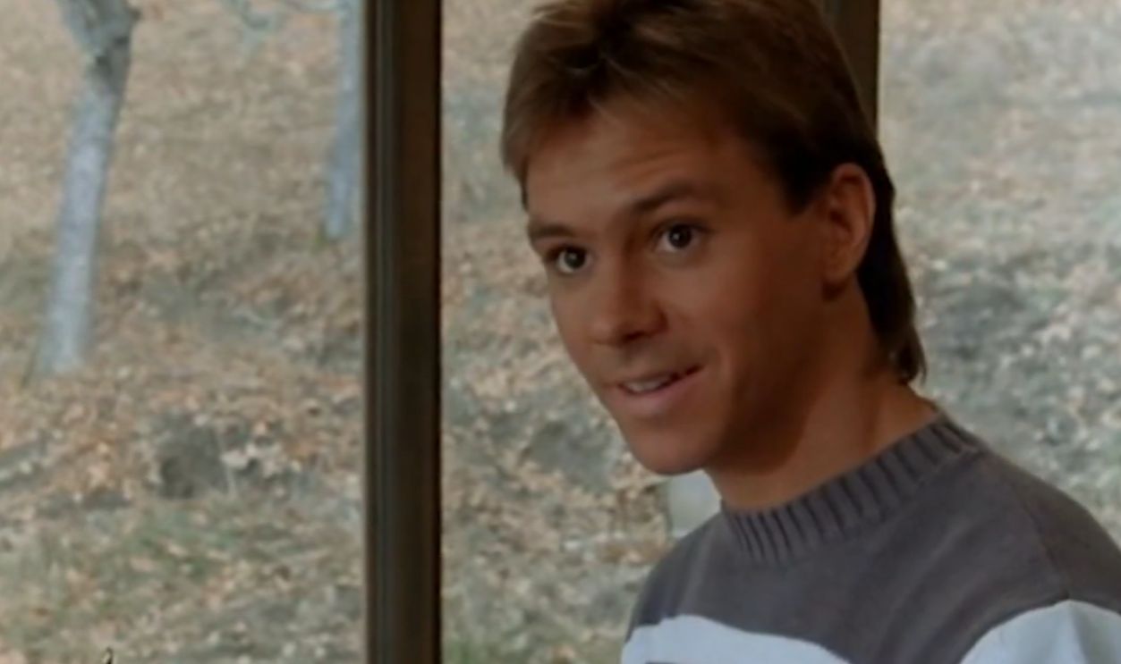 Screenshot from Gymkata (1985)