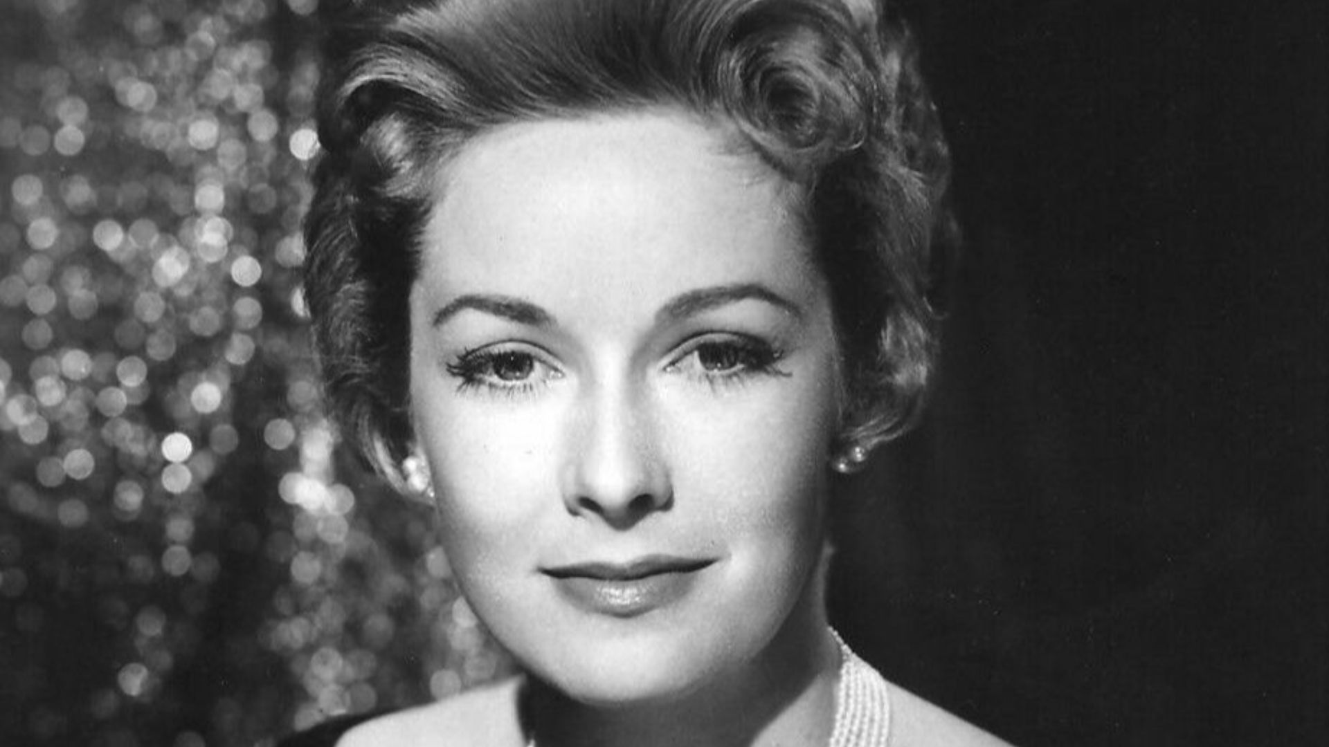 Publicity photo of Vera Miles for A Touch of Larceny.