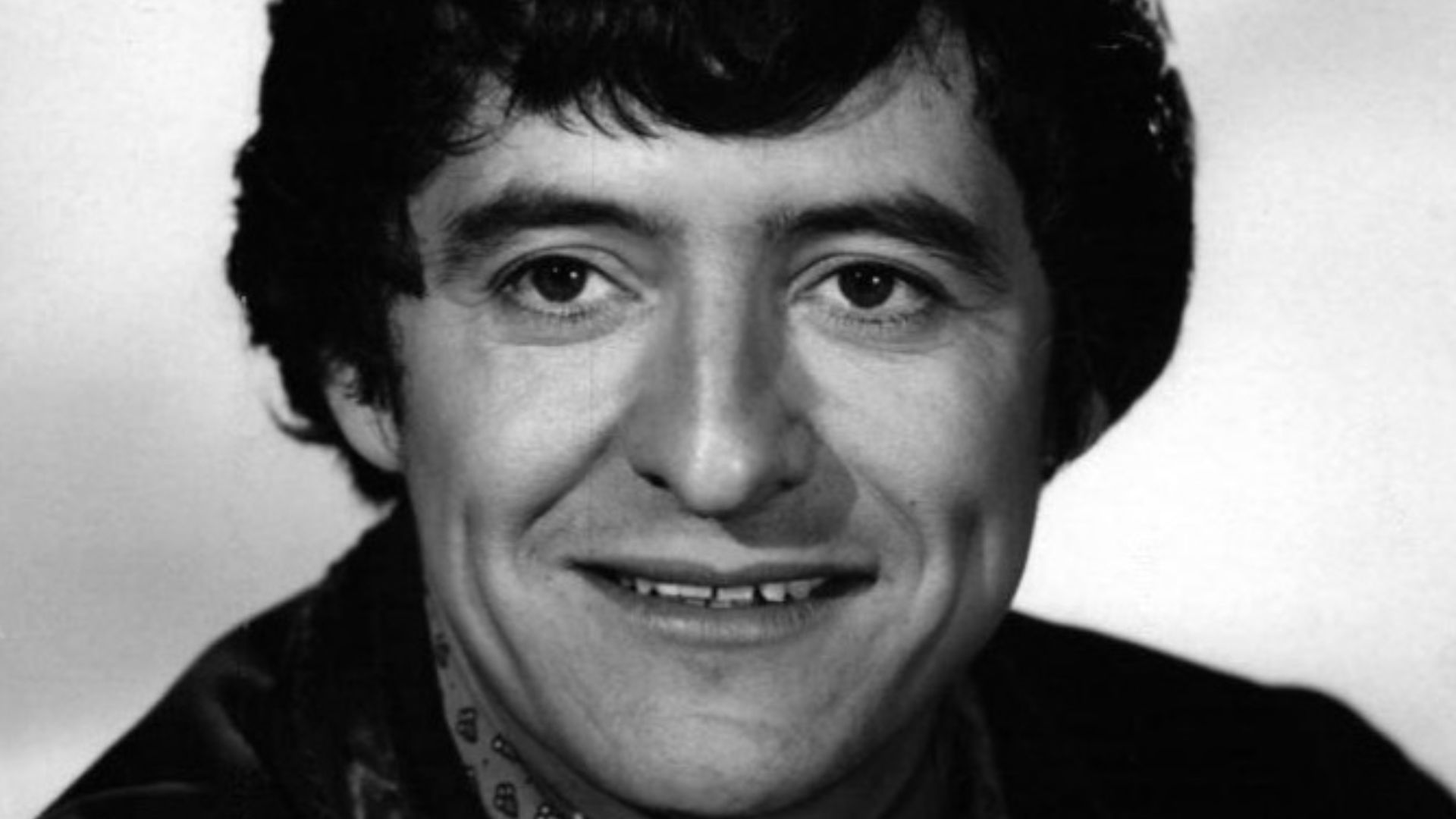Photo of Henry Darrow from the television program The High Chaparral.
