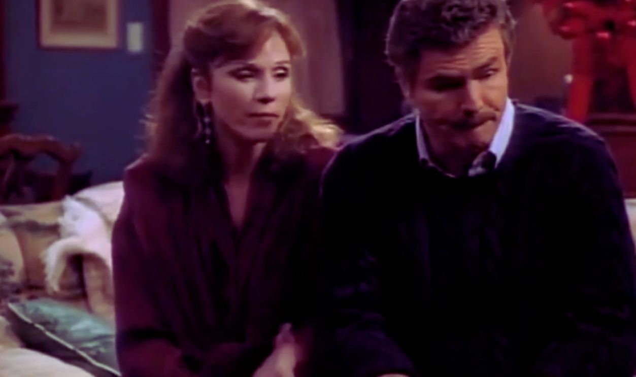 Screenshot from Evening Shade (1990–1994)