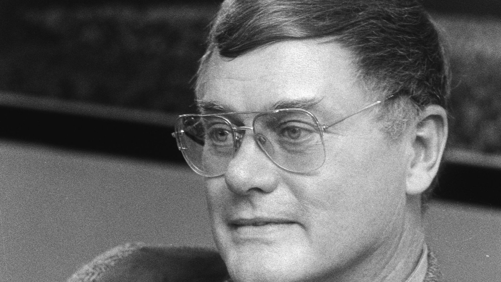Acteur Larry Hagman, bekend als J.R. in de tv-serie Dallas op Schiphol