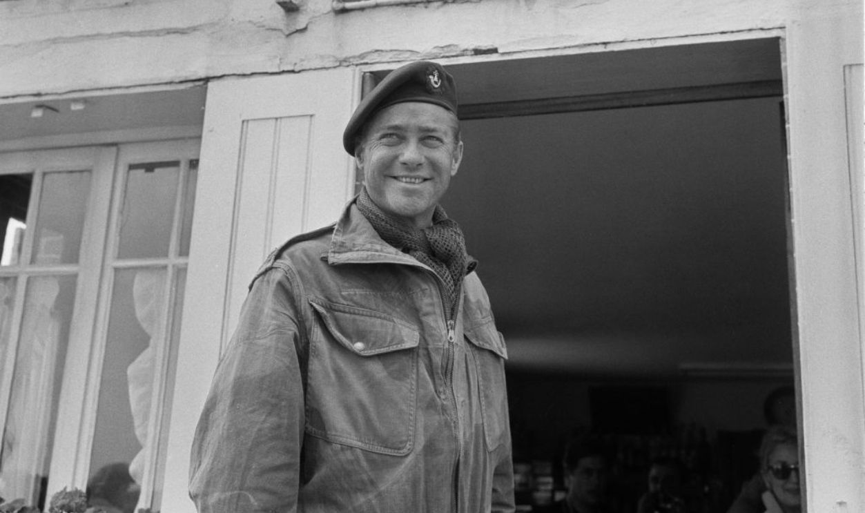 Richard Todd On Film Set