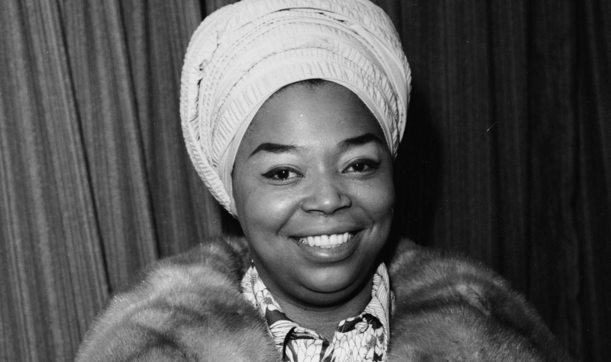 Portrait of American singer Doris Troy, wearing a turban and fur coat, December 4th 1973.