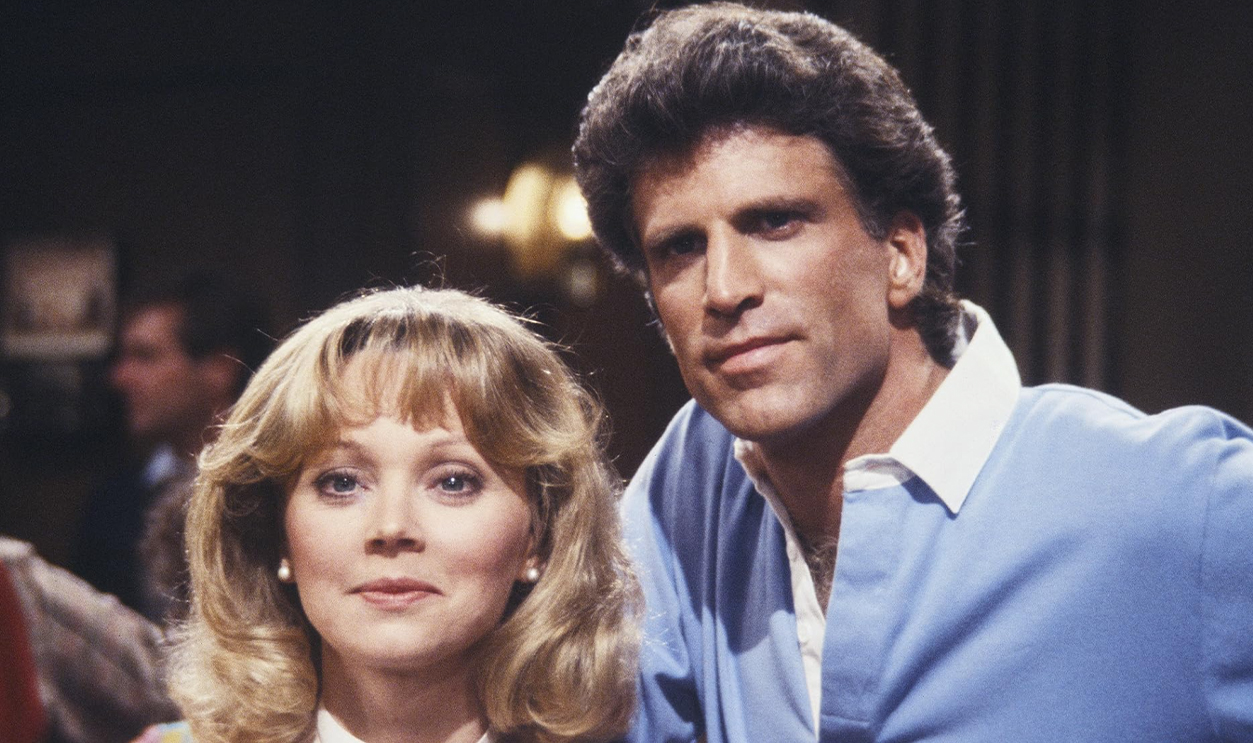 Ted Danson and Shelley Long in Cheers (1982)