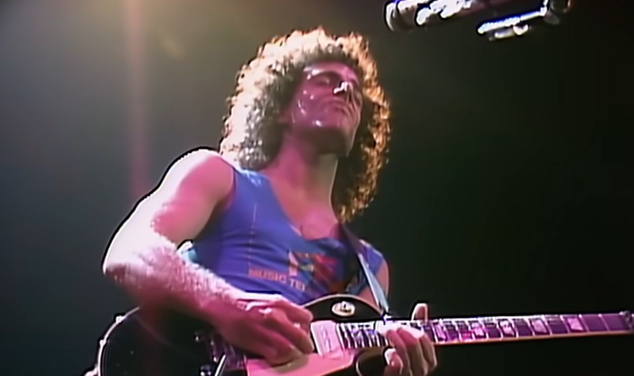 Screenshot from Don't Stop Believin', Columbia Records (1981)