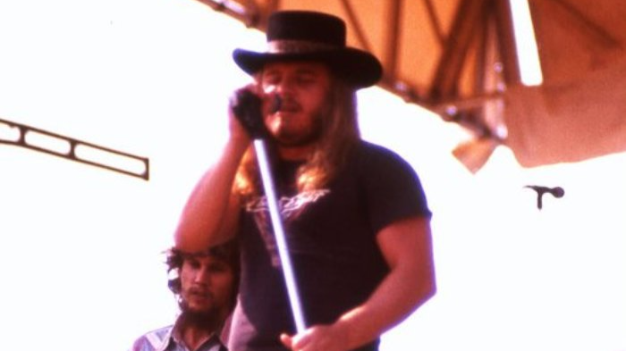 Ronnie Van Zant of Lynyrd Skynyrd performing 