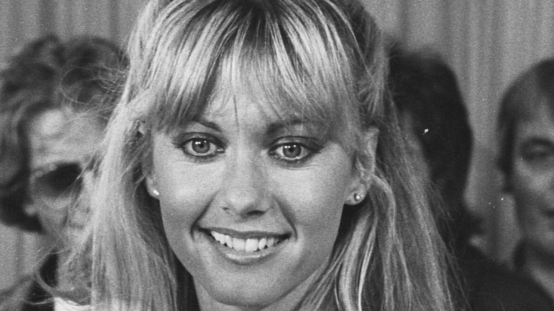Collectie / Archief : Fotocollectie Anefo
Reportage / Serie : [ onbekend ]
Beschrijving : Aankomst zangeres Olivia Newton John op Schiphol; Olivia Newton John in de perskamer
Datum : 24 november 1978
Trefwoorden : aankomsten, zangeressen
Persoonsnaam : Ne
