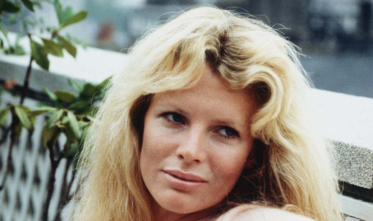 Kim Basinger in London. She is set to star in the new 007 James Bond film, 'Never Say Never Again' opposite Sean Connery, who is to make a comeback as the eponymous secret service agent. *25/10/1995: Hollywood actress Kim Basinger, aged 42, who has just given birth to an 8lb 3oz girl, named Ireland Eliesse, it was announced today (Wed)