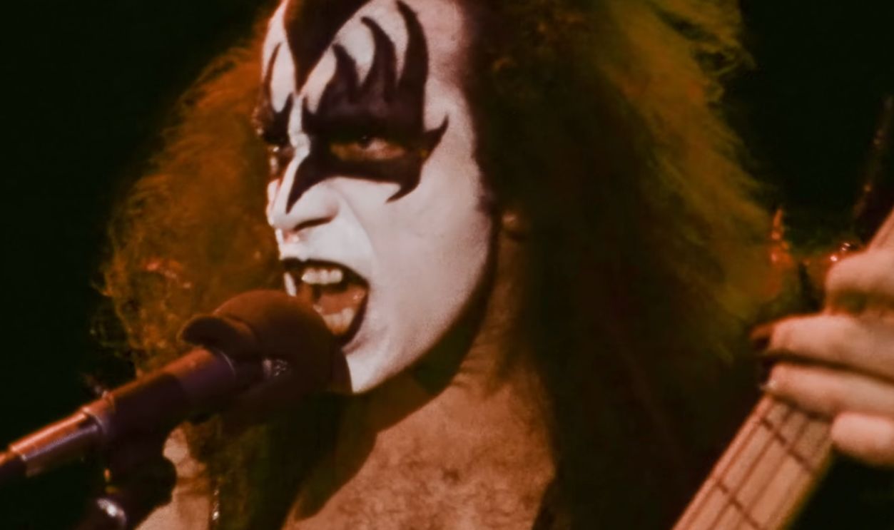 Screenshot from Rock And Roll All Nite (1975)