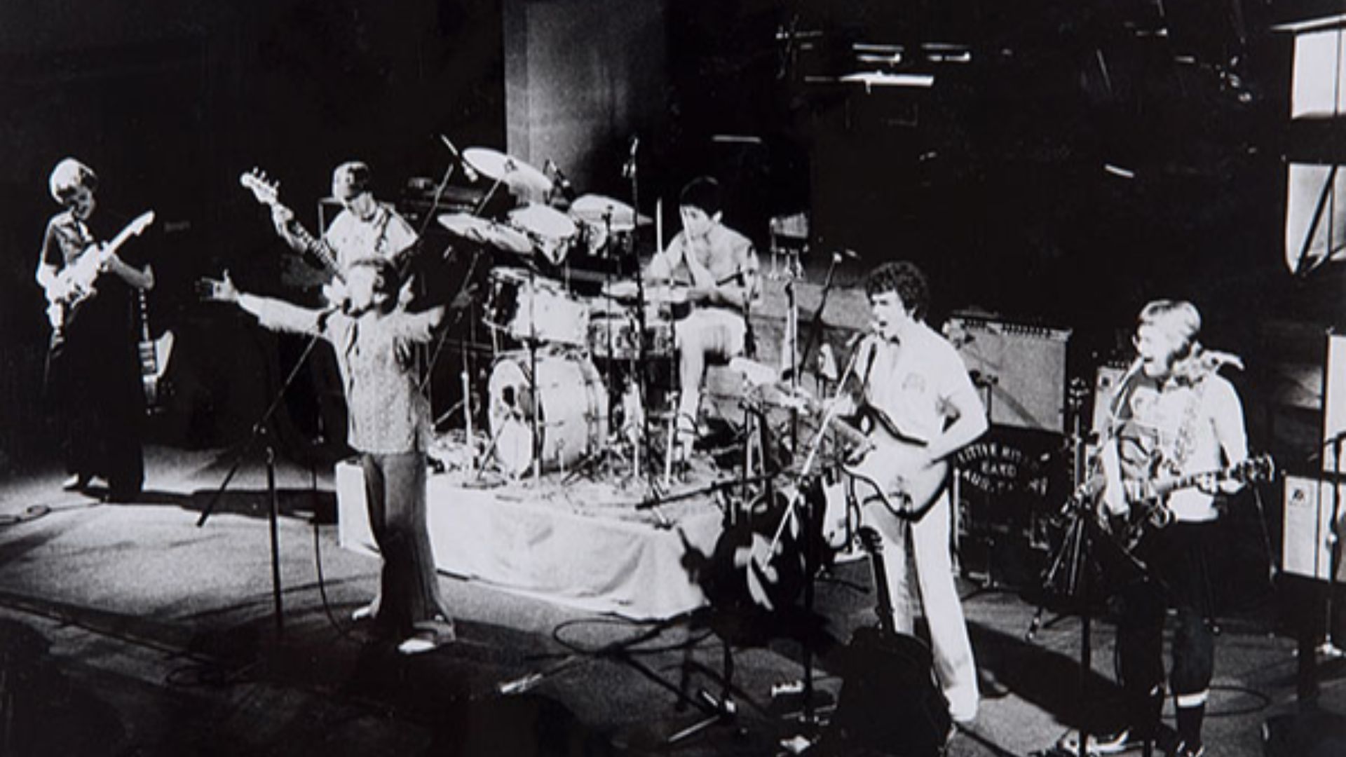 Performance of Little River Band