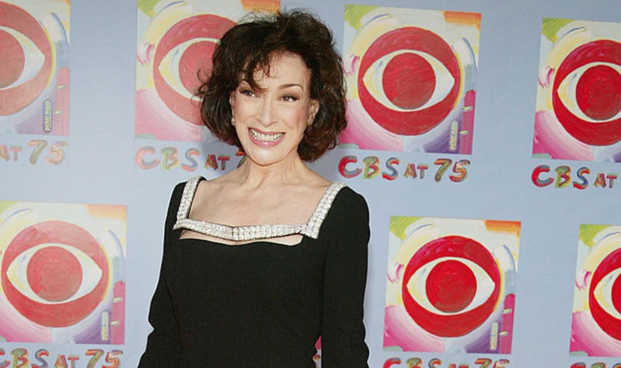 Dixie Carter