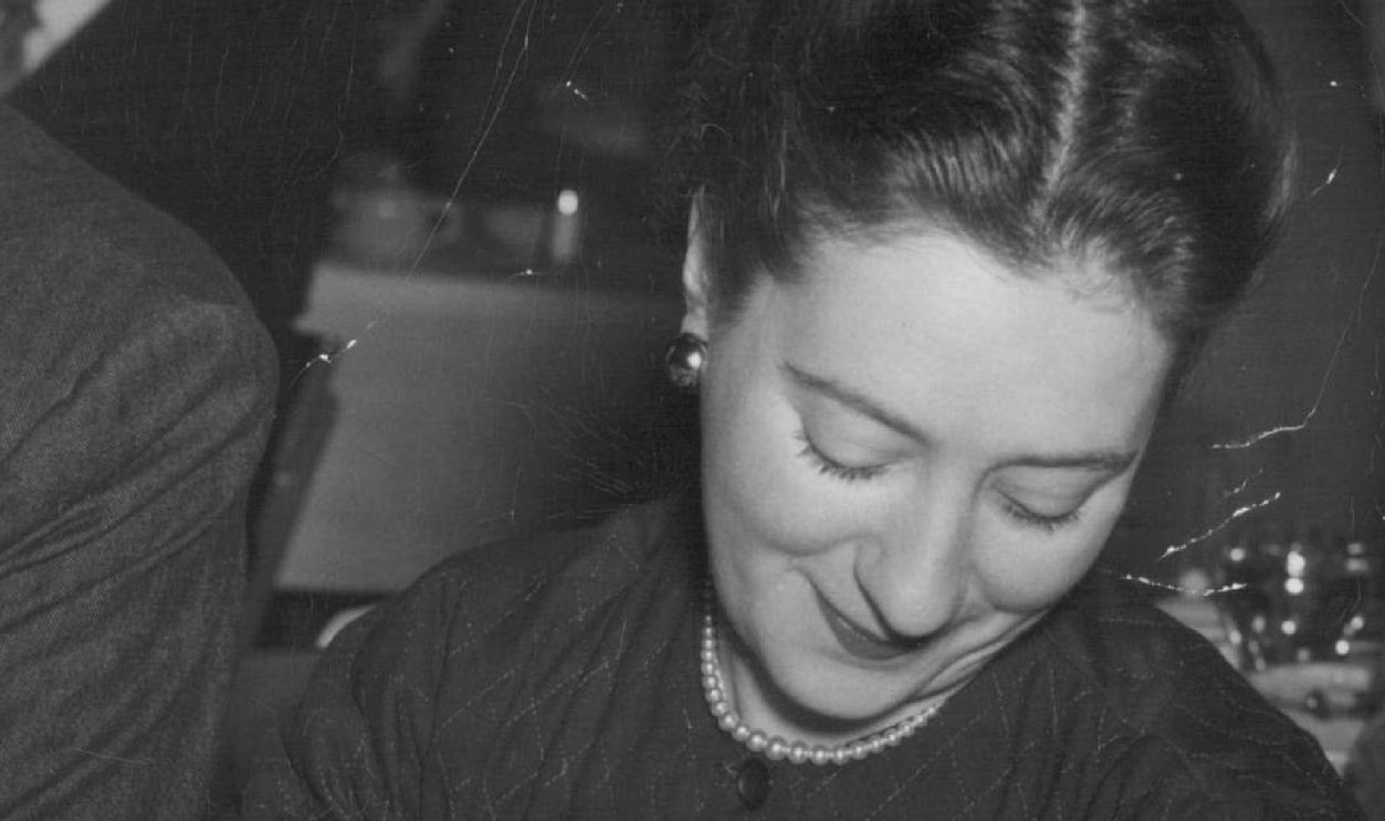 Jay C. Flippen and Wife, Ruth Brooks Flippen. Couple contributes different talents to movie industry.