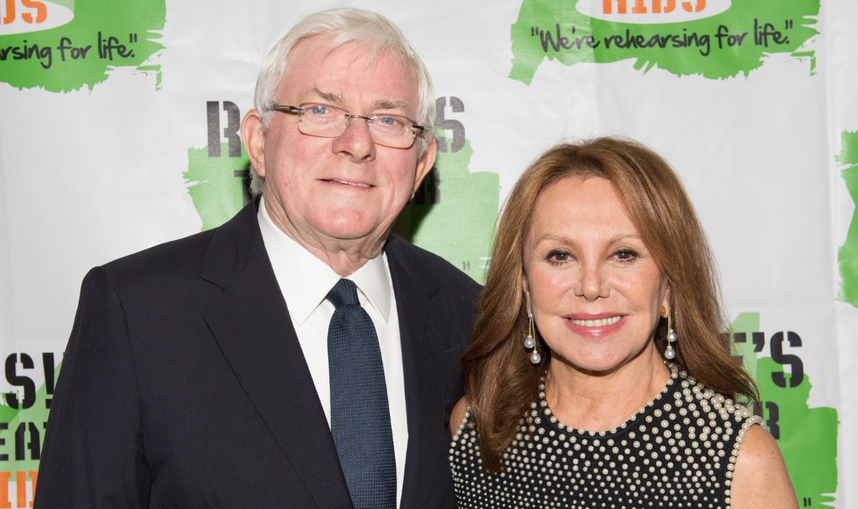  TV personality Phil Donahue and Actress Marlo Thomas attend Rosie's Theater Kids 10th Anniversary Gala at The New York Marriott Marquis on September 25, 2013 in New York City.
